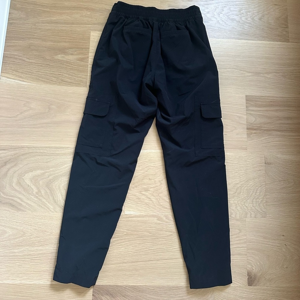Athleta Women's Black Cargo Tapered Pants - Picture 3 of 4